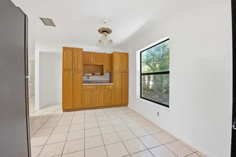 2260 NW 40th Terrace Coconut Creek FL 33066