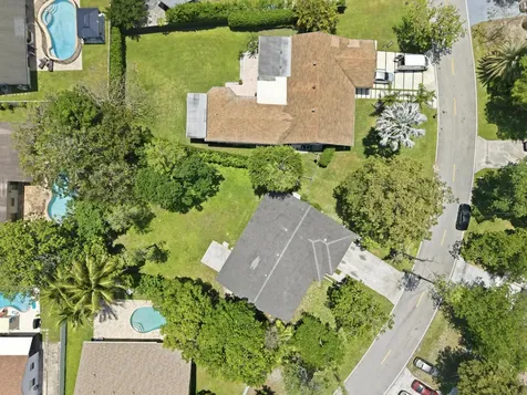 2260 NW 40th Terrace Coconut Creek FL 33066
