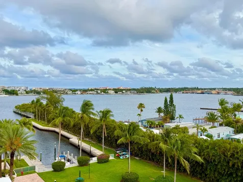 804 E Windward Way Lantana FL 33462
