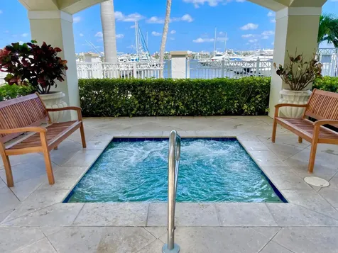 804 E Windward Way Lantana FL 33462