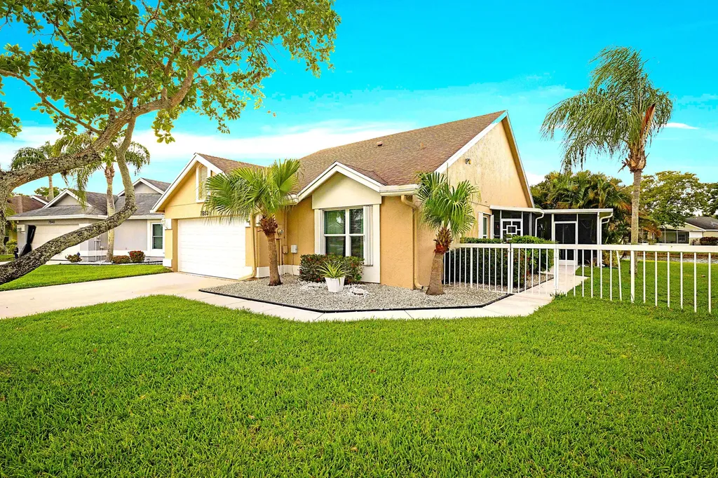 7852 Lake Champlain Court Delray Beach FL 33446