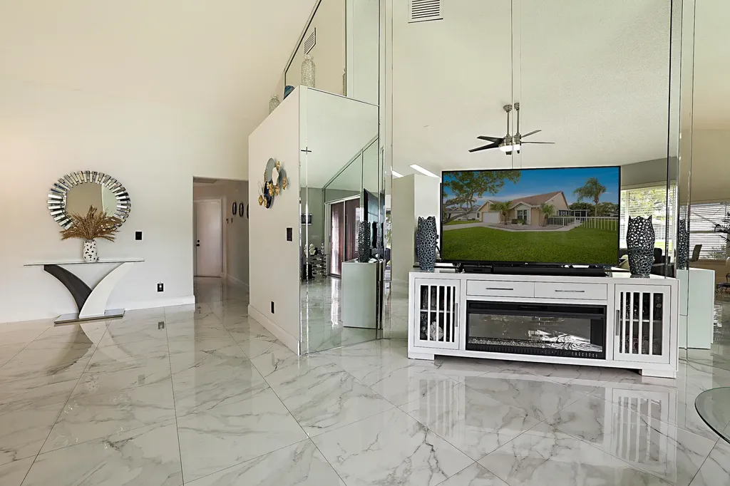 7852 Lake Champlain Court Delray Beach FL 33446