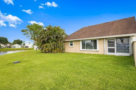 7852 Lake Champlain Court Delray Beach FL 33446