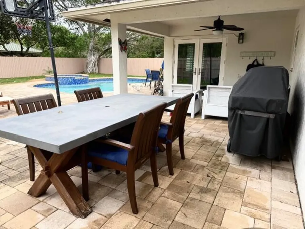 5821 SW 13th Street Plantation FL 33317
