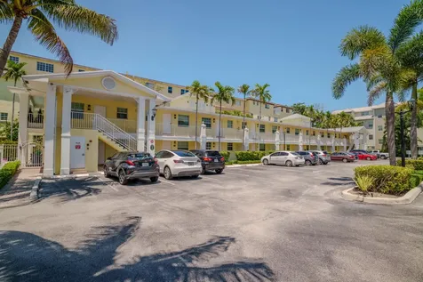 2660 NE 8th Avenue Wilton Manors FL 33334
