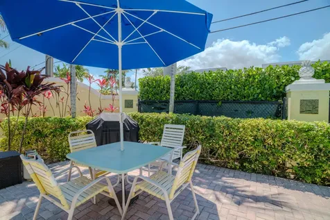 2660 NE 8th Avenue Wilton Manors FL 33334