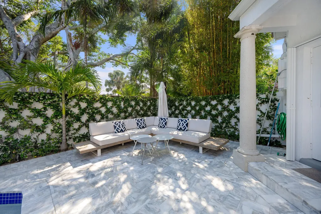 5809 NW 21st Way Boca Raton FL 33496