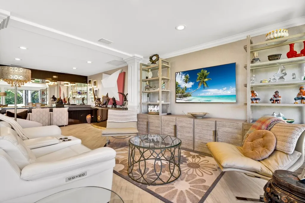 17 Villa Lane Boynton Beach FL 33436