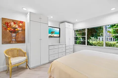 17 Villa Lane Boynton Beach FL 33436