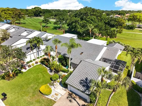 17 Villa Lane Boynton Beach FL 33436