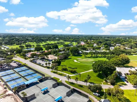 17 Villa Lane Boynton Beach FL 33436
