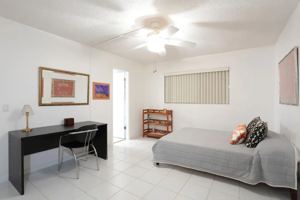 331 Windsor O West Palm Beach FL 33417