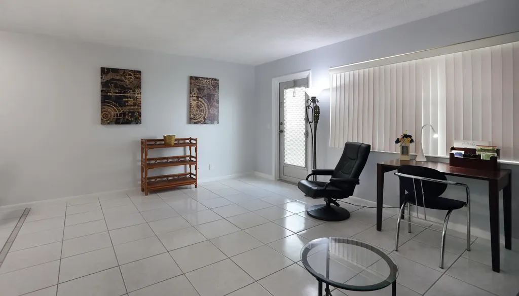 331 Windsor O West Palm Beach FL 33417