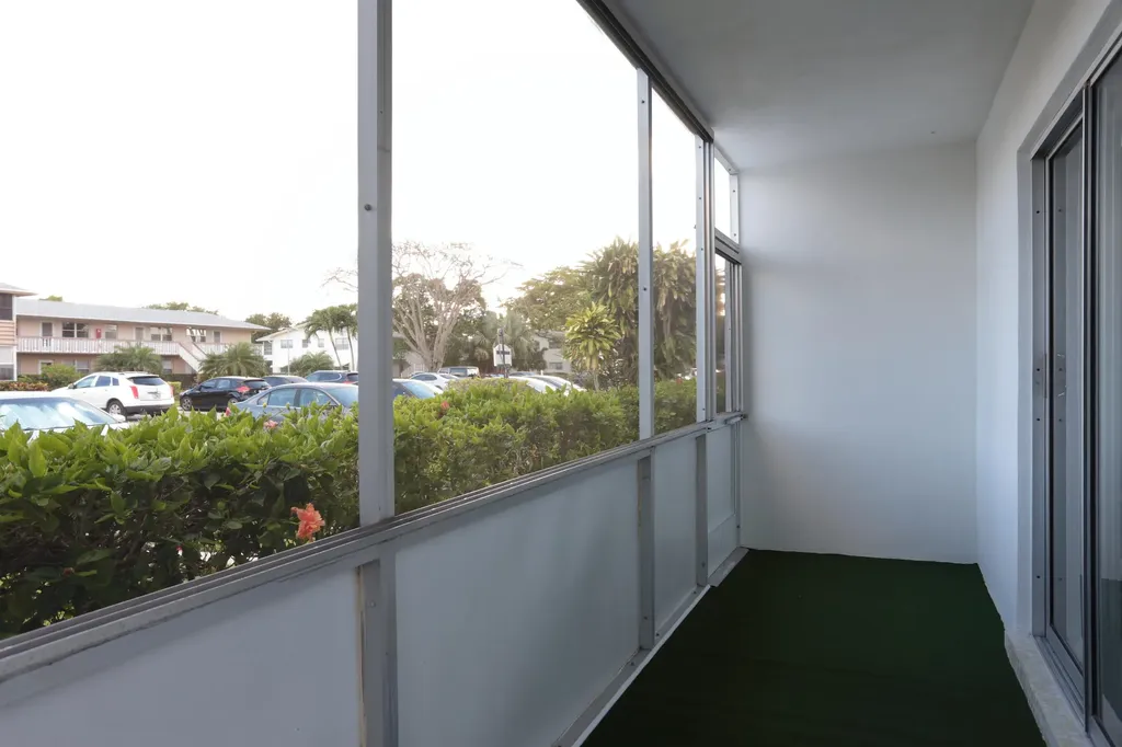 331 Windsor O West Palm Beach FL 33417