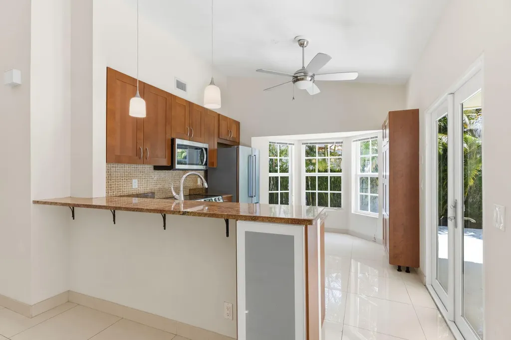 1472 Garden Road Weston FL 33326