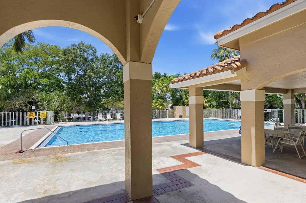 1472 Garden Road Weston FL 33326