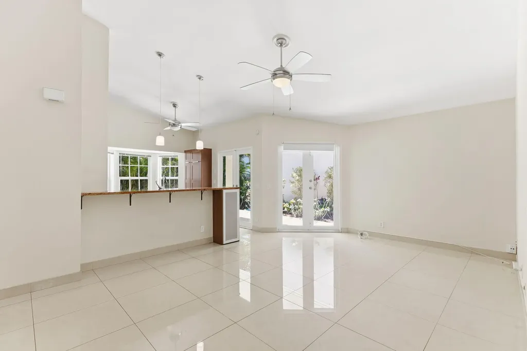 1472 Garden Road Weston FL 33326