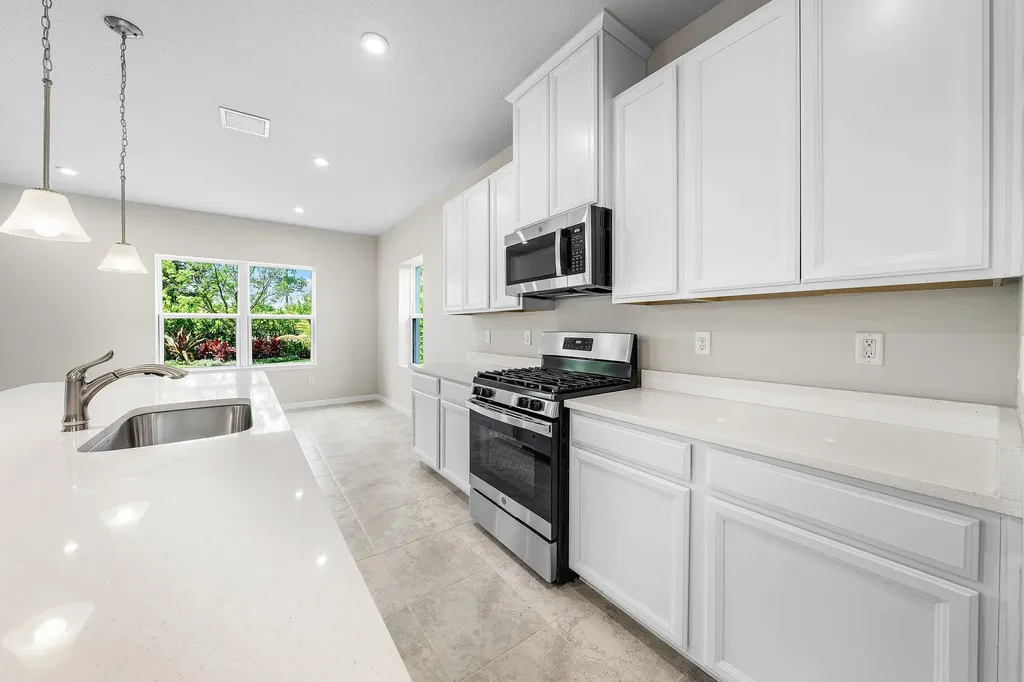 19196 Broad Shore Walk Loxahatchee FL 33470