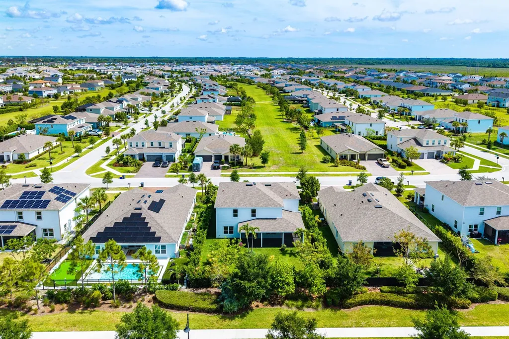 19196 Broad Shore Walk Loxahatchee FL 33470