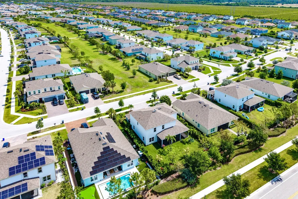 19196 Broad Shore Walk Loxahatchee FL 33470