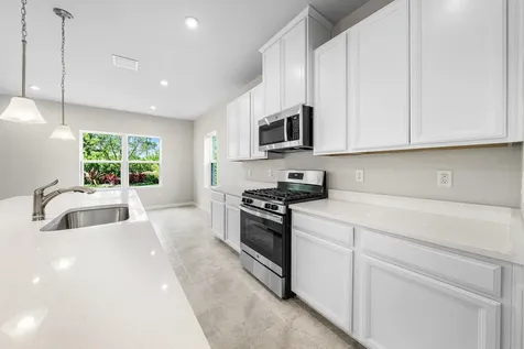 19196 Broad Shore Walk Loxahatchee FL 33470