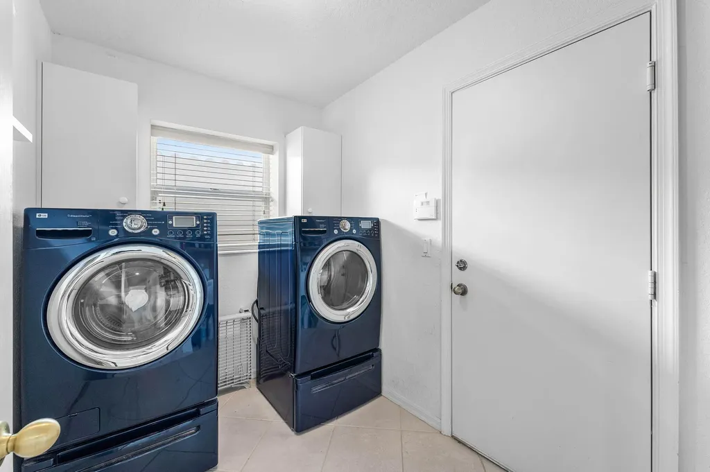 4245 Bluff Harbor Way Wellington FL 33449