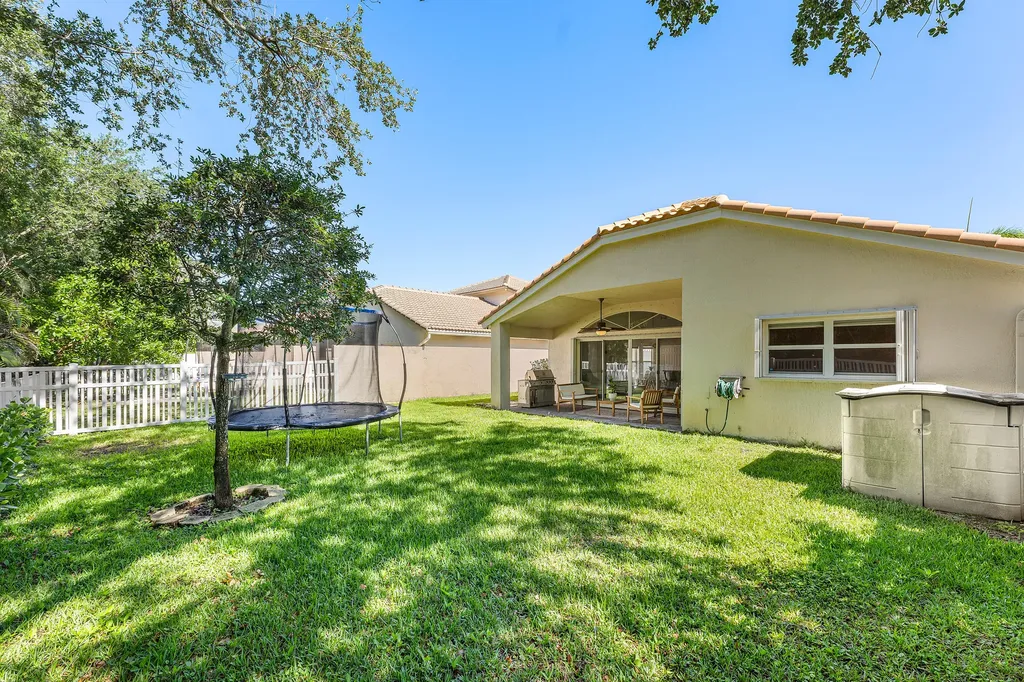 4245 Bluff Harbor Way Wellington FL 33449