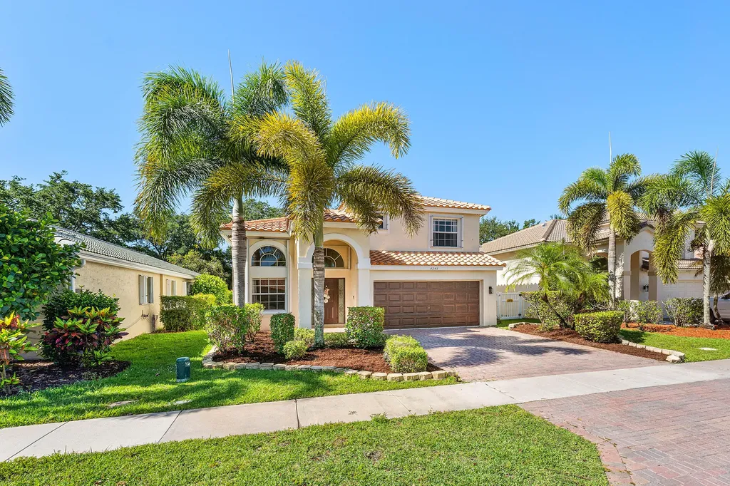 4245 Bluff Harbor Way Wellington FL 33449