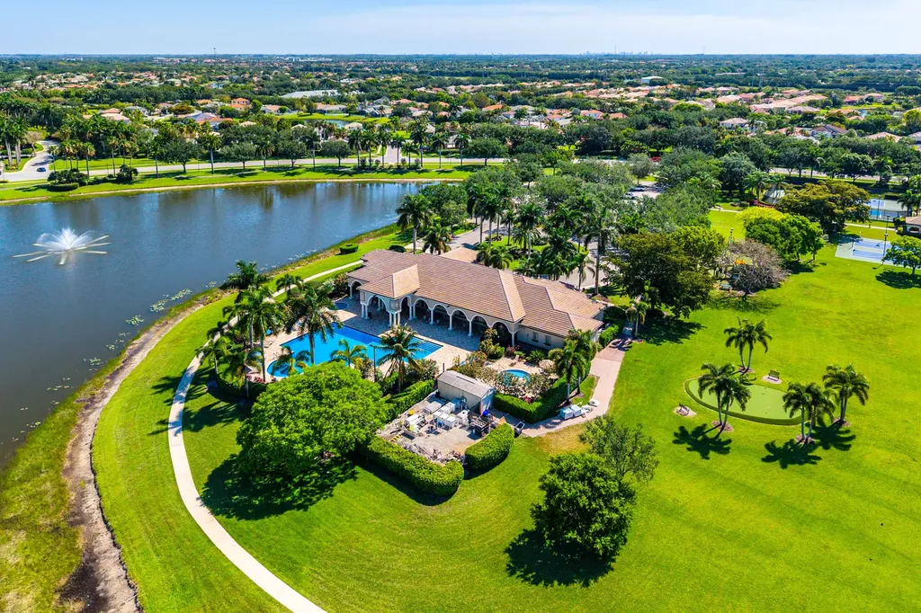 4245 Bluff Harbor Way Wellington FL 33449