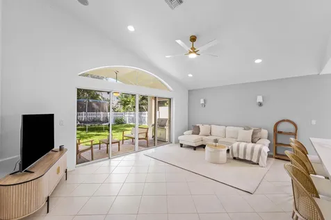 4245 Bluff Harbor Way Wellington FL 33449