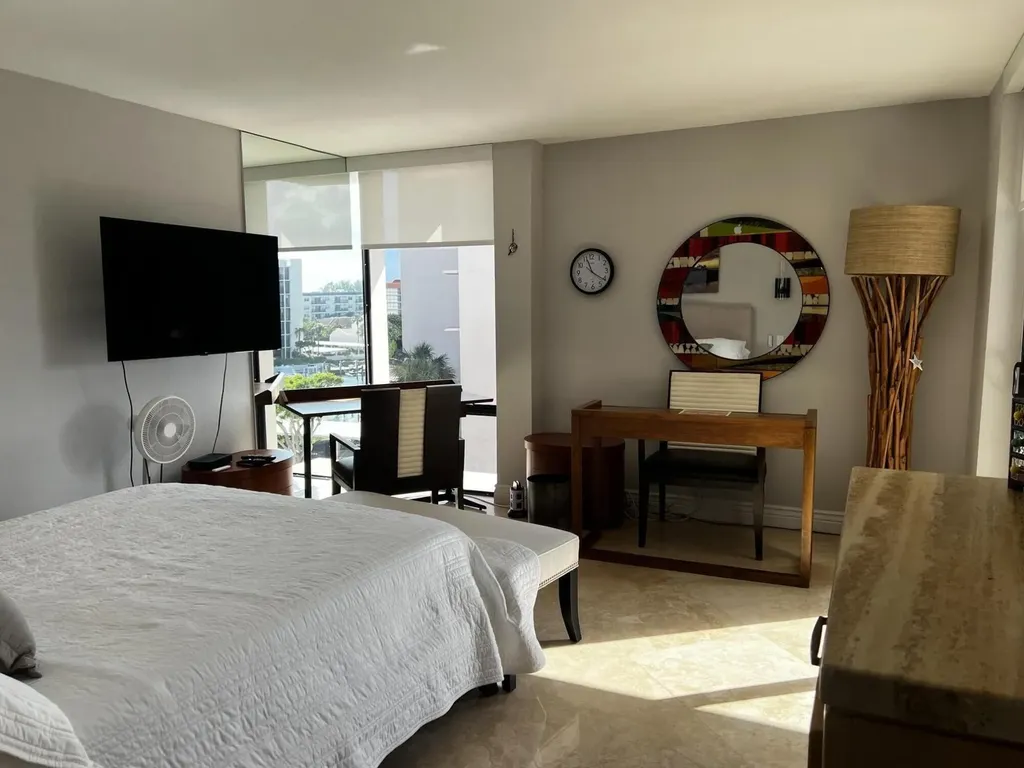 2701 N Ocean Boca Raton FL 33431