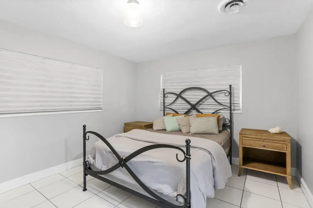 1701 NE 63rd Court Fort Lauderdale FL 33334
