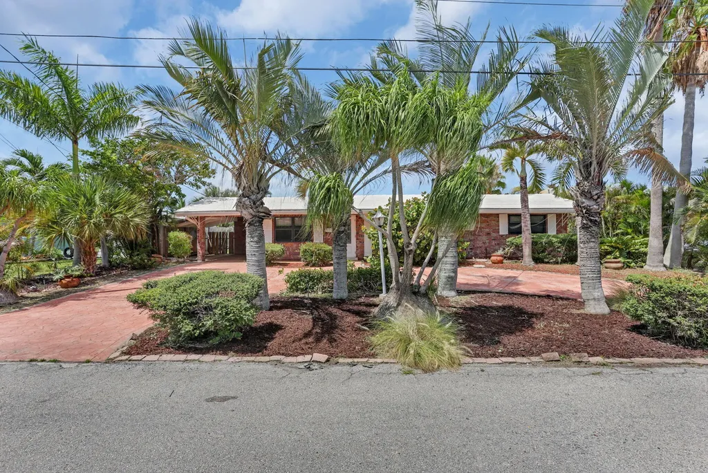 1701 NE 63rd Court Fort Lauderdale FL 33334