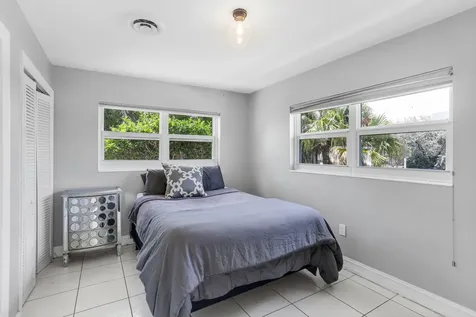 1701 NE 63rd Court Fort Lauderdale FL 33334