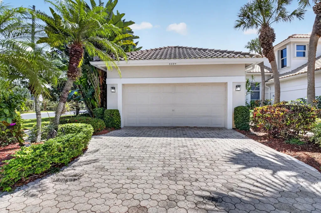 6694 NW 26th Way Boca Raton FL 33496