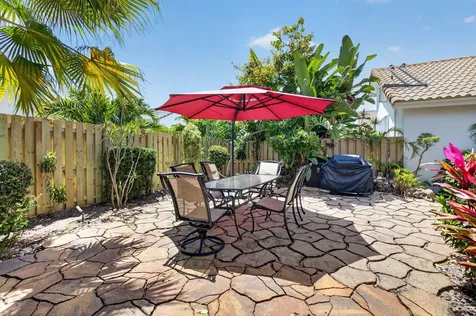 6694 NW 26th Way Boca Raton FL 33496