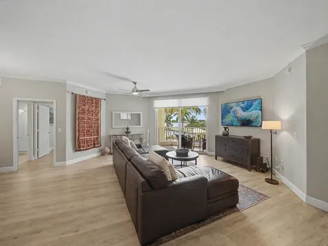 806 E Windward Way Lantana FL 33462