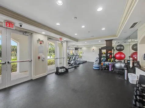 806 E Windward Way Lantana FL 33462