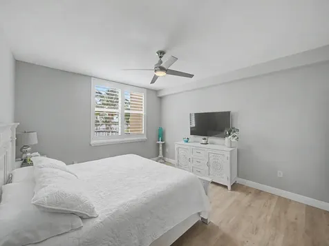 806 E Windward Way Lantana FL 33462