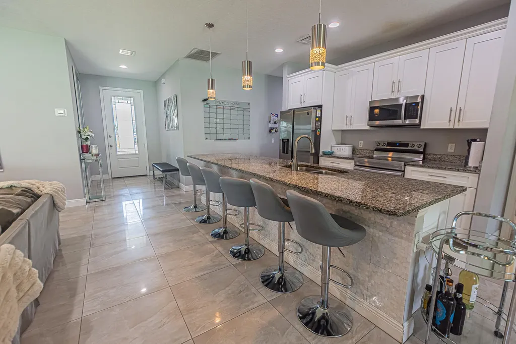 1201 SE Mendavia Avenue Port St Lucie FL 34952