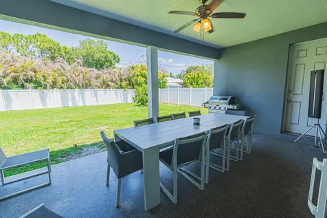1201 SE Mendavia Avenue Port St Lucie FL 34952
