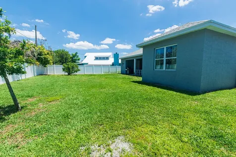 1201 SE Mendavia Avenue Port St Lucie FL 34952