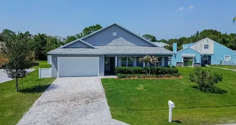 1201 SE Mendavia Avenue Port St Lucie FL 34952