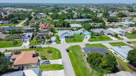 1201 SE Mendavia Avenue Port St Lucie FL 34952