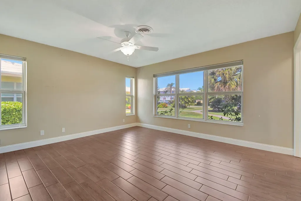 2757 NE 29th Avenue Lighthouse Point FL 33064