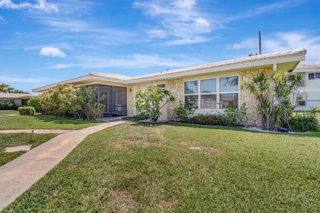 2757 NE 29th Avenue Lighthouse Point FL 33064