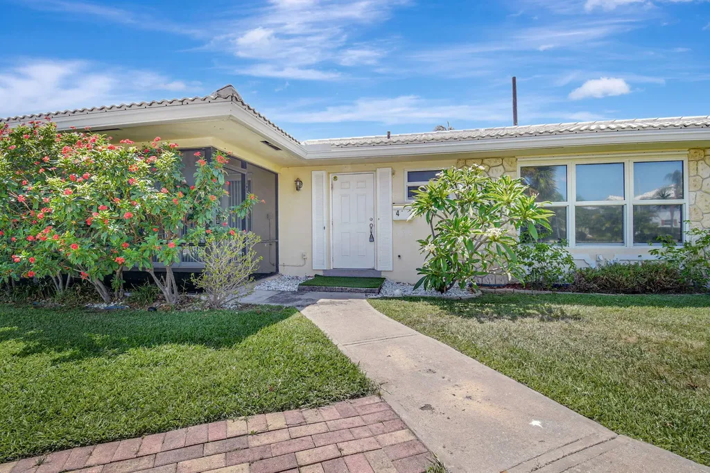 2757 NE 29th Avenue Lighthouse Point FL 33064