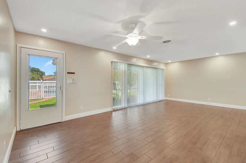 2757 NE 29th Avenue Lighthouse Point FL 33064