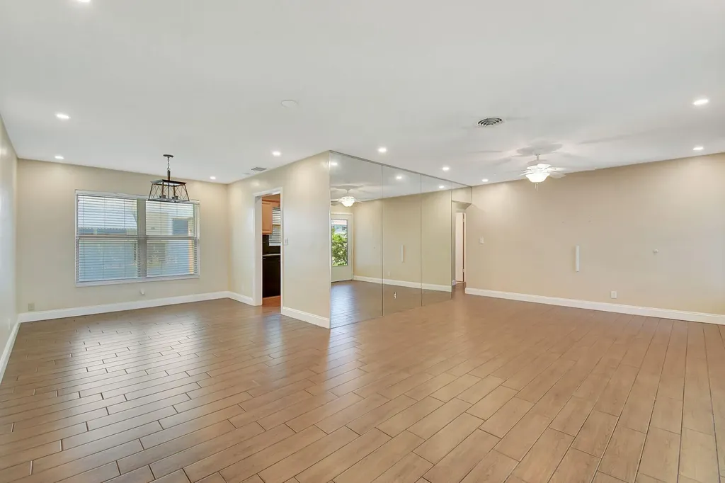 2757 NE 29th Avenue Lighthouse Point FL 33064