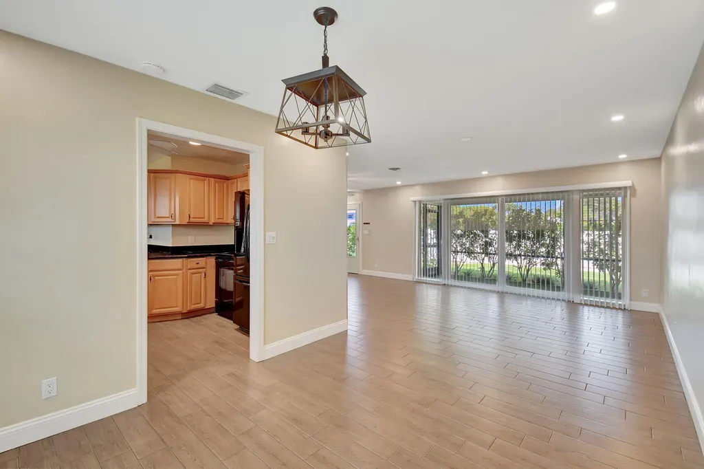 2757 NE 29th Avenue Lighthouse Point FL 33064